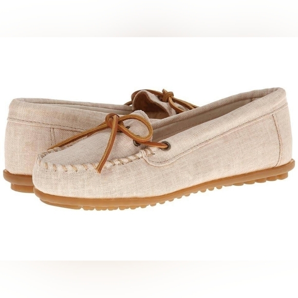 Minnetonka Moccasin Canvas Moc - Picture 1 of 11